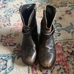 Distressed-Leather Corral Indie Spirit Boots